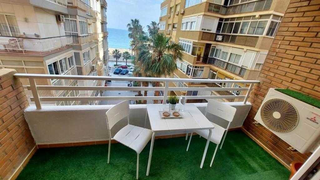 Malagueta Blue Daire Málaga Dış mekan fotoğraf